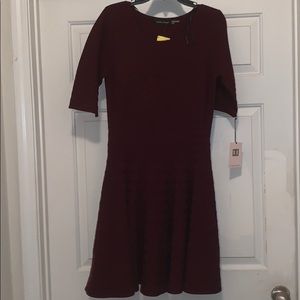 Ribbed burgundy dress